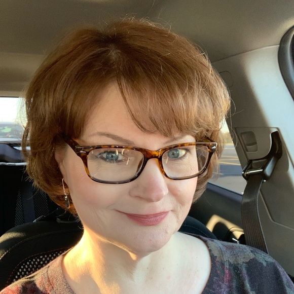 Meet your Posher, Donna - Picture 2 of 2